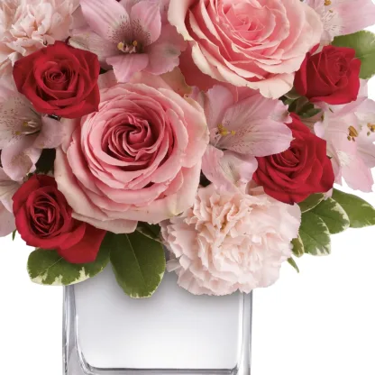 Love That Pink Bouquet with Roses - Image 4