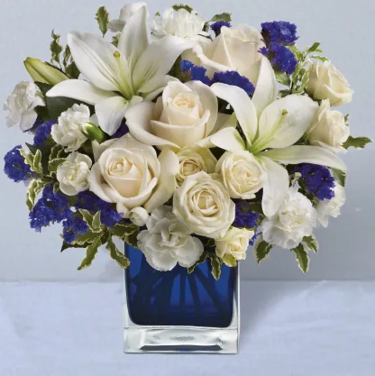 Sapphire Skies Bouquet - Image 2