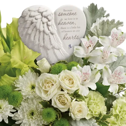 Teleflora's Hearts in Heaven Bouquet - Image 4